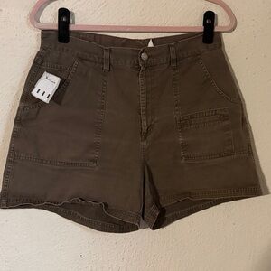 Bill Blass Green Women's Cargo Shorts